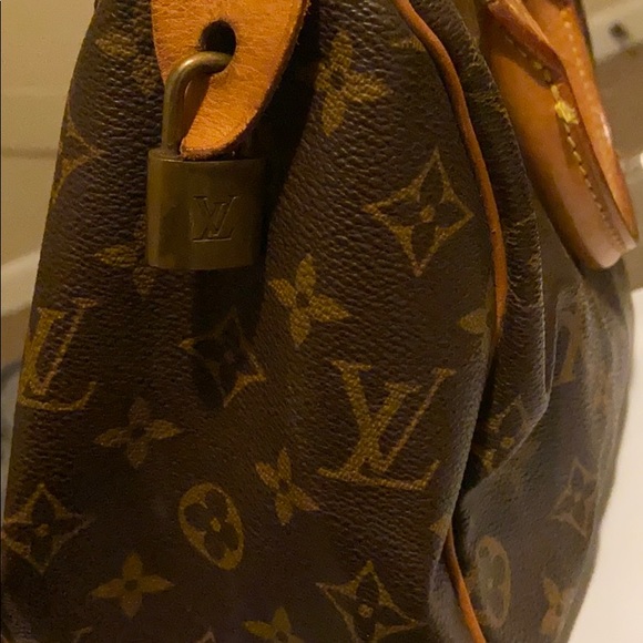 Authentic Louis Vuitton Speedy 30 - Picture 4 of 4